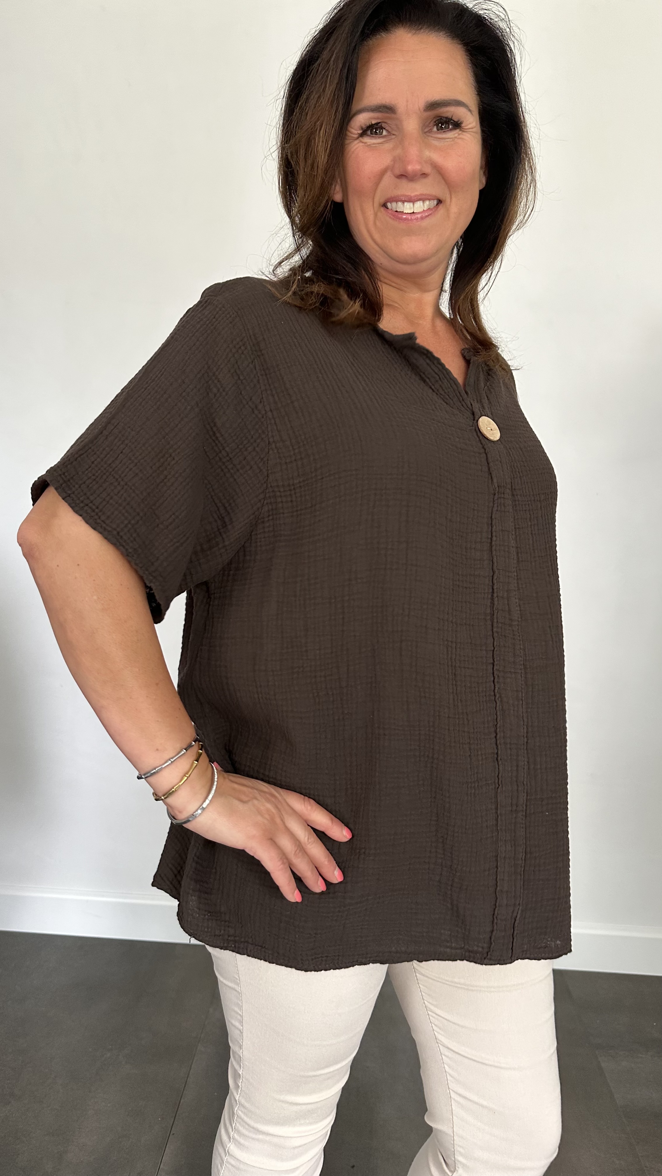 Shirt Vera met kant +SIZE donker bruin