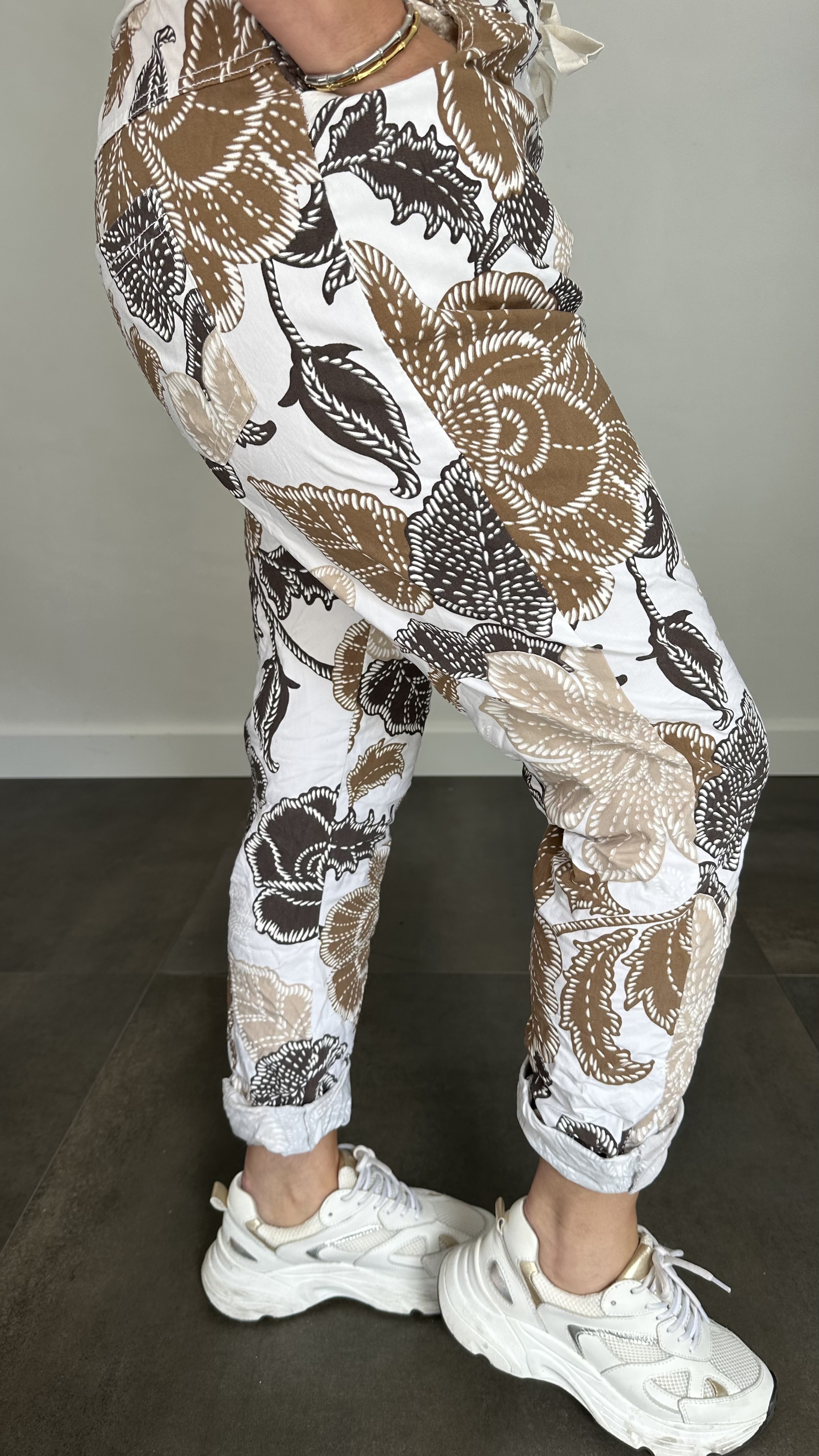 Joggjeans Feline gebloemd wit