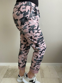 Joggingbroek camouflage roze +size