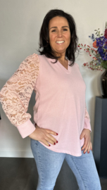 Top Mindy met kanten mouw Roze