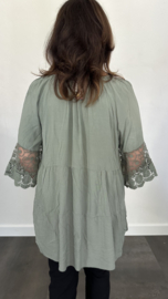 Blouse/ tuniek met kant Stella army SALE