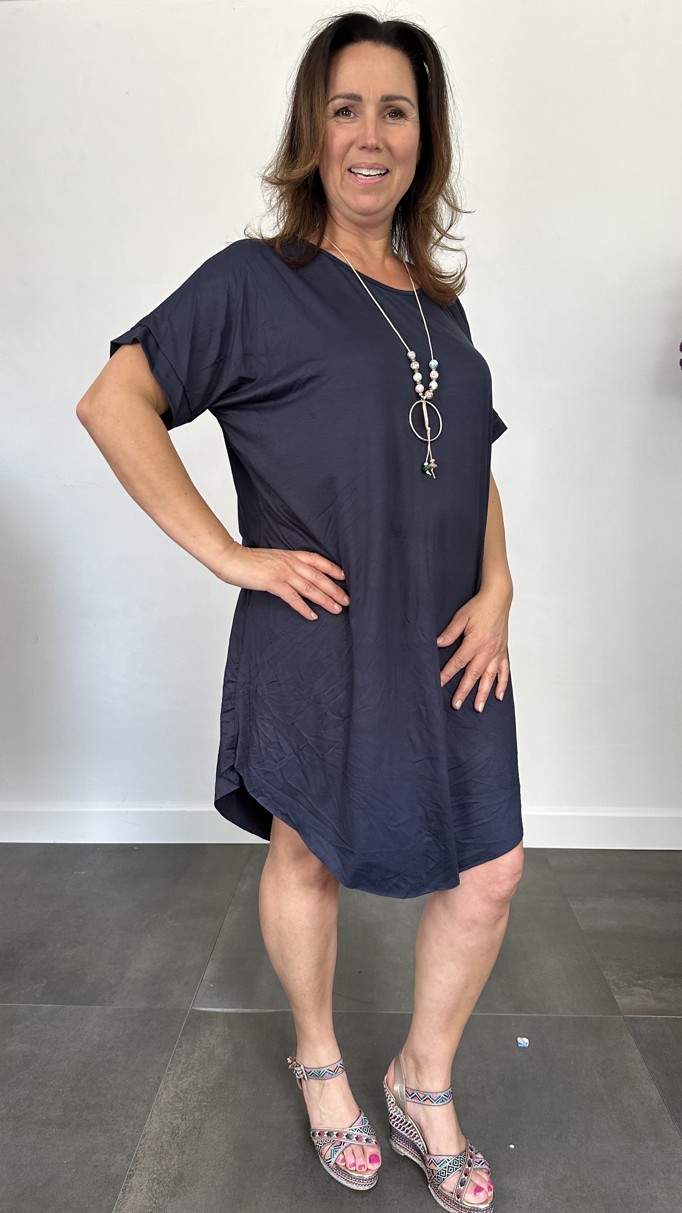 T-shirtjurk met ketting marine
