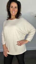 Shirt Debby met vleermuismouw zand