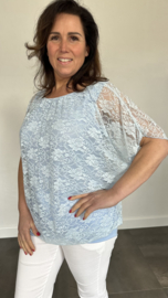 Blouse met boord KANT ijsblauw
