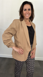 Blazer Marjan met gesmokte mouw camel