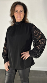 Blouse Natalie met kanten mouw zwart