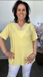Ribbel shirt met kanten V-hals Geel