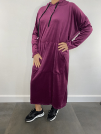 Velvet jurk met capuchon cerise