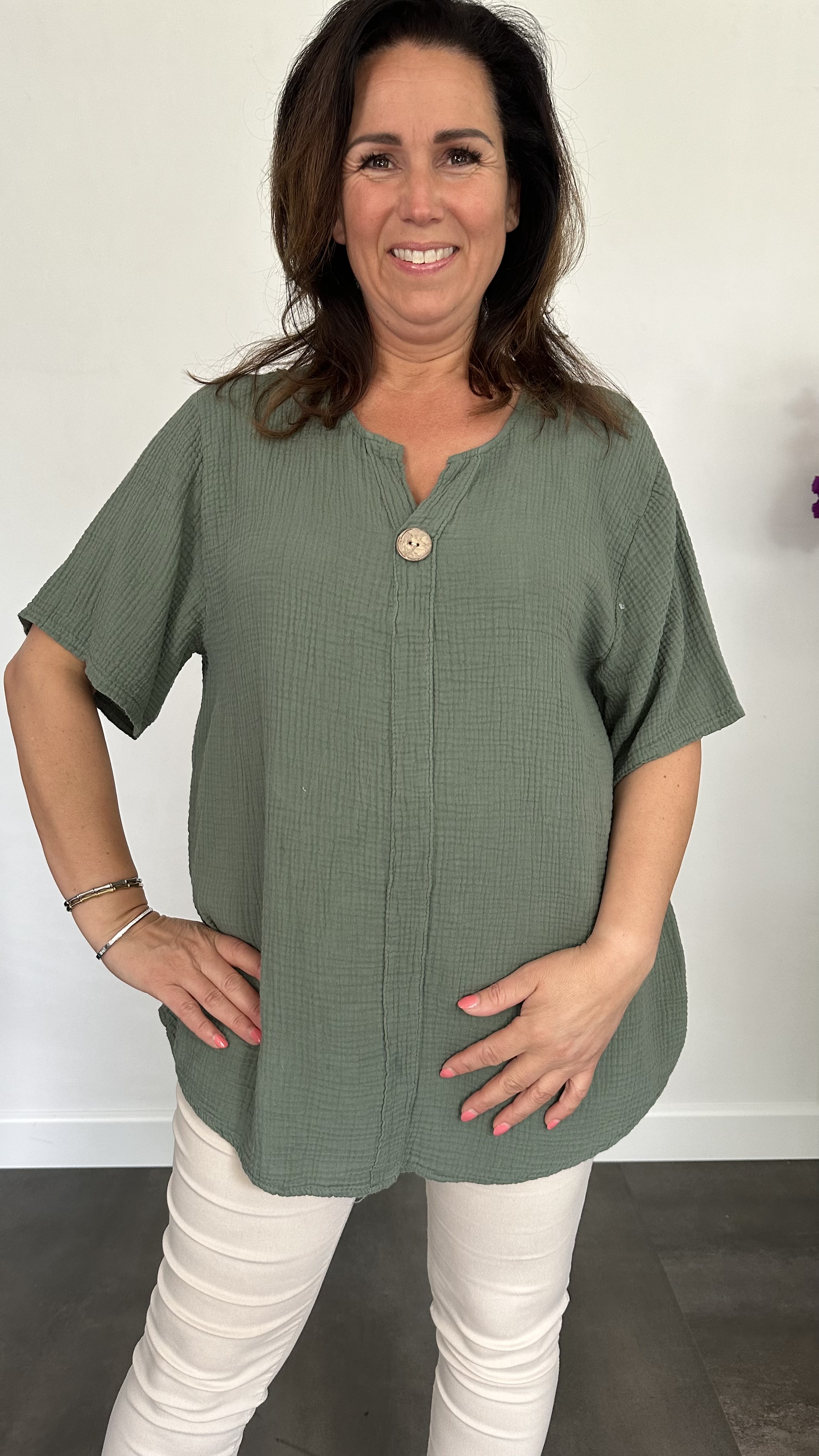 Shirt Vera met kant +SIZE army