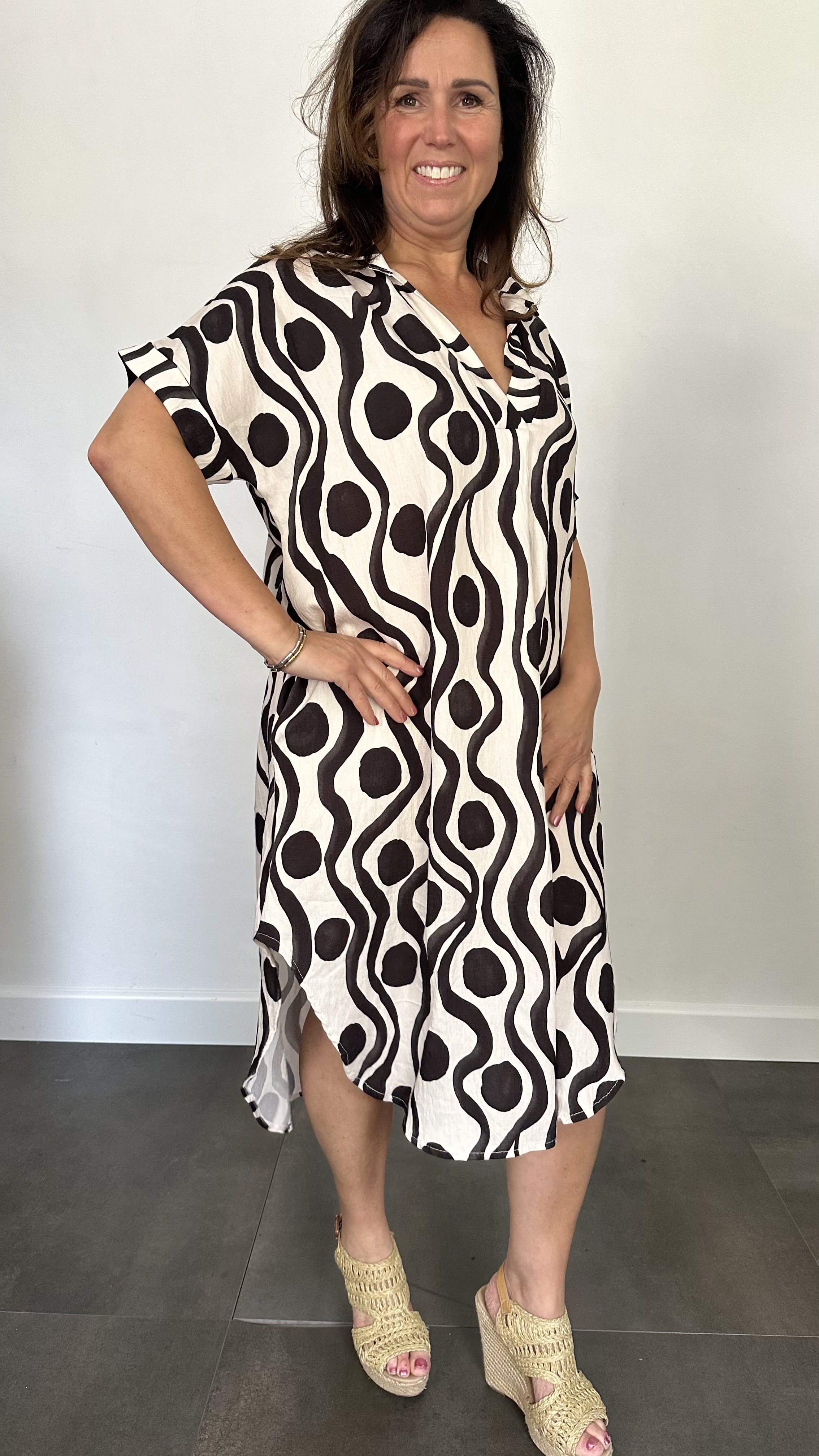 Jurk Leya waves &spots +Size Zwart