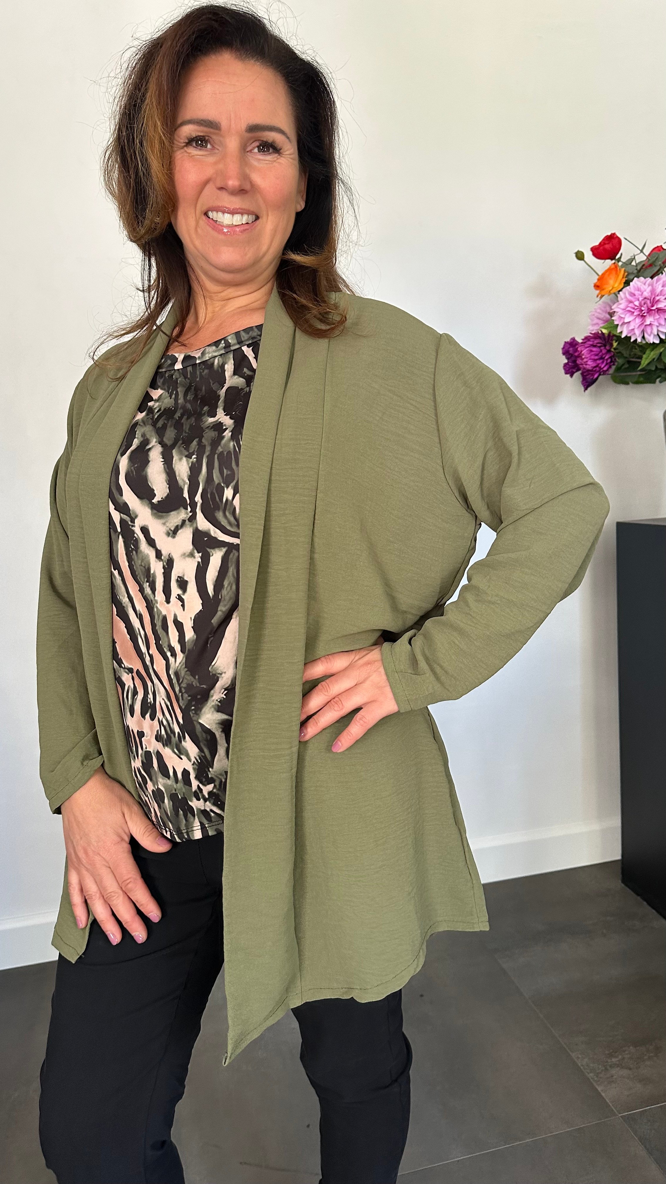 Crepe vest met sjaalkraag Army