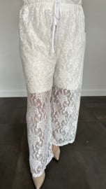 Kanten broek lacey met wijde pijp ecru