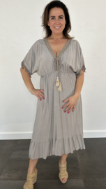 Lange jurk Roxy met strook en elastiek taupe