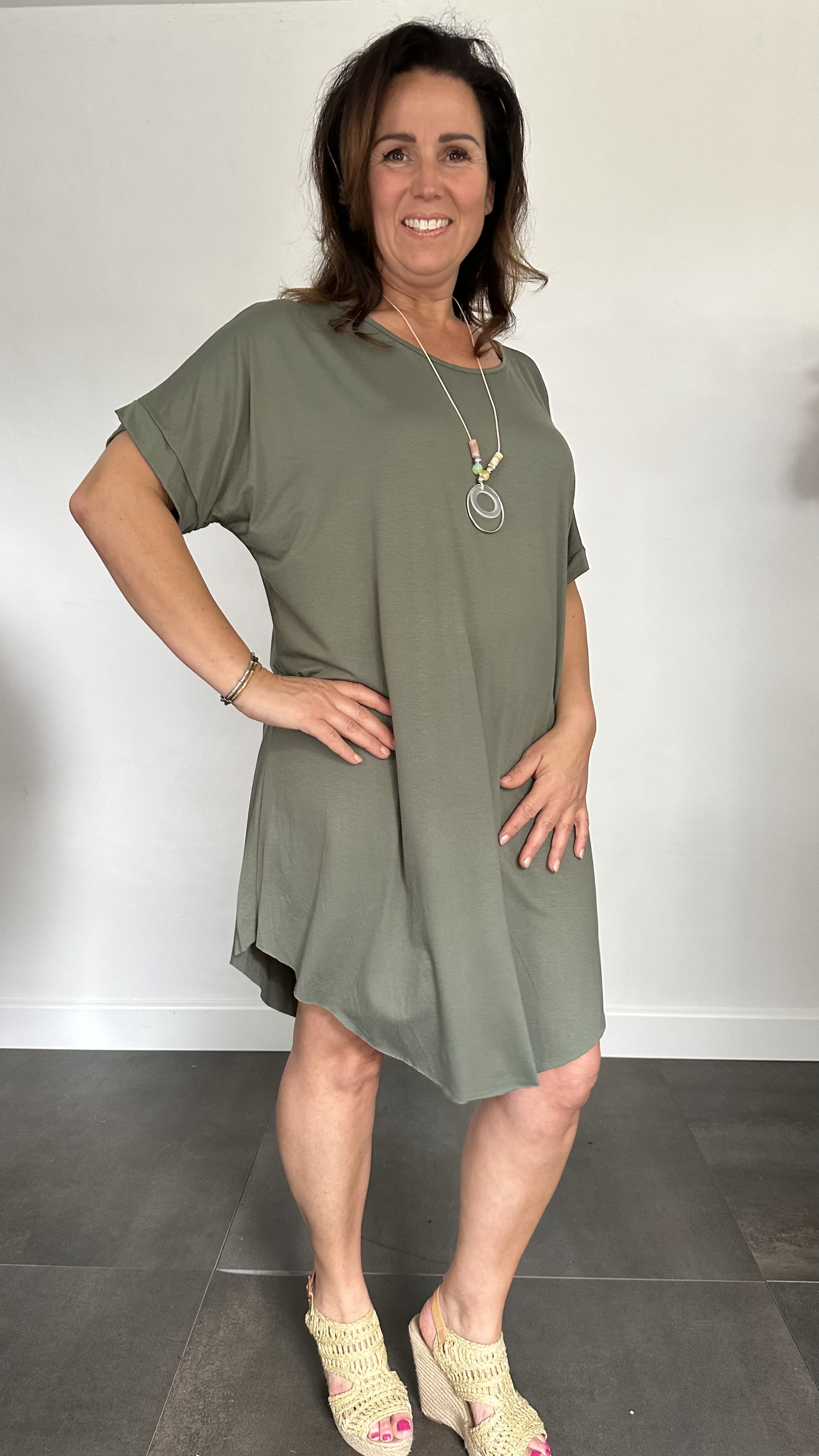 T-shirtjurk met ketting army