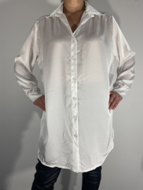 Lange satijnen blouse ecru