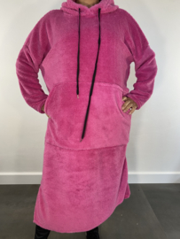 Fluffy jurk met capuchon fuchsia SALE