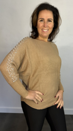 Trui Holly met vleermuismouw camel