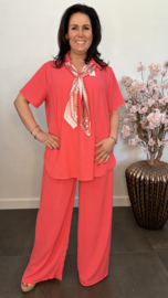 2-Delig pak met v-hals en sjaaltje Koraal