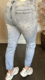 RED Berry jeans MOMFIT studs