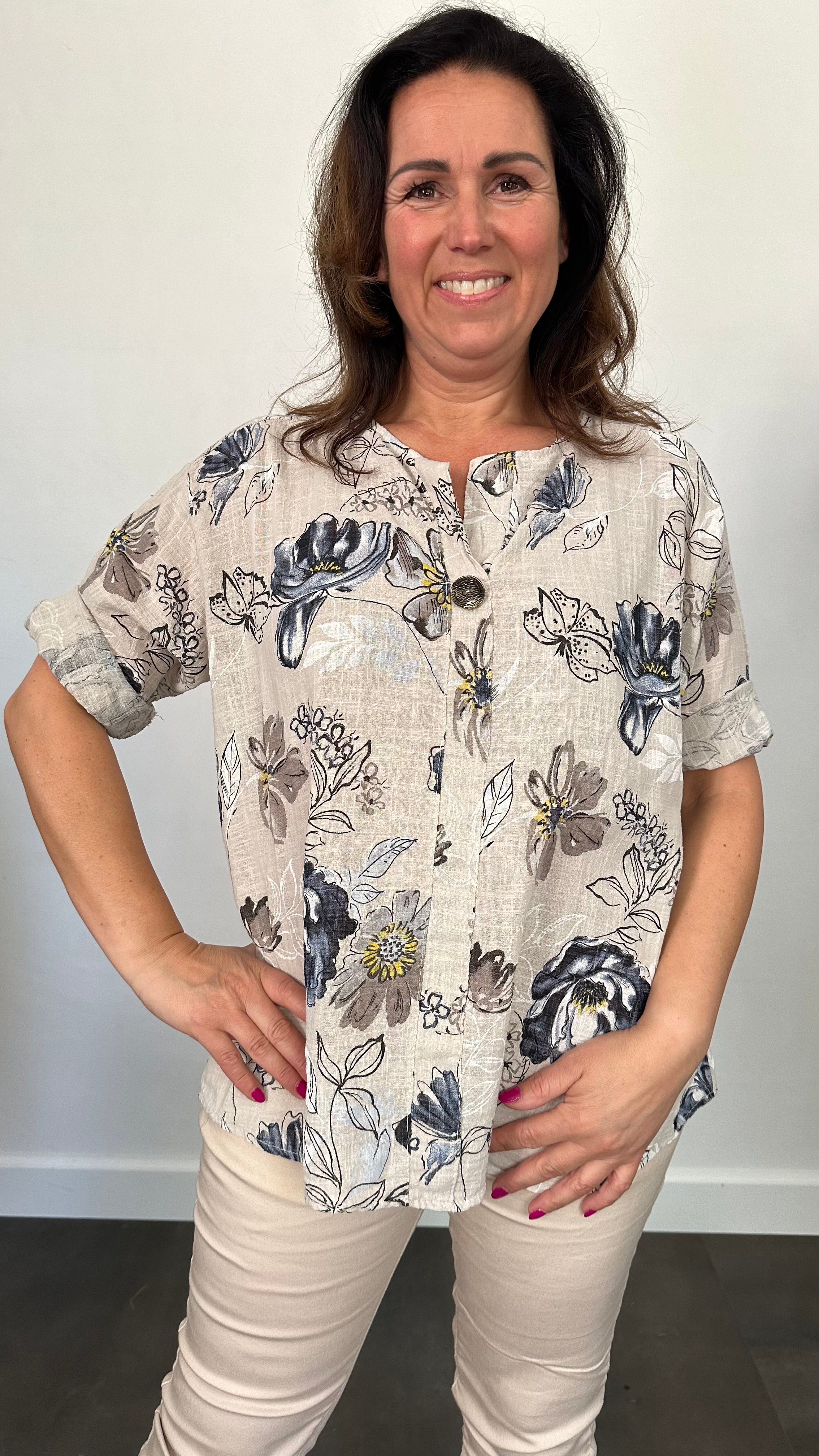 Linnenlook blouse gebloemd zand