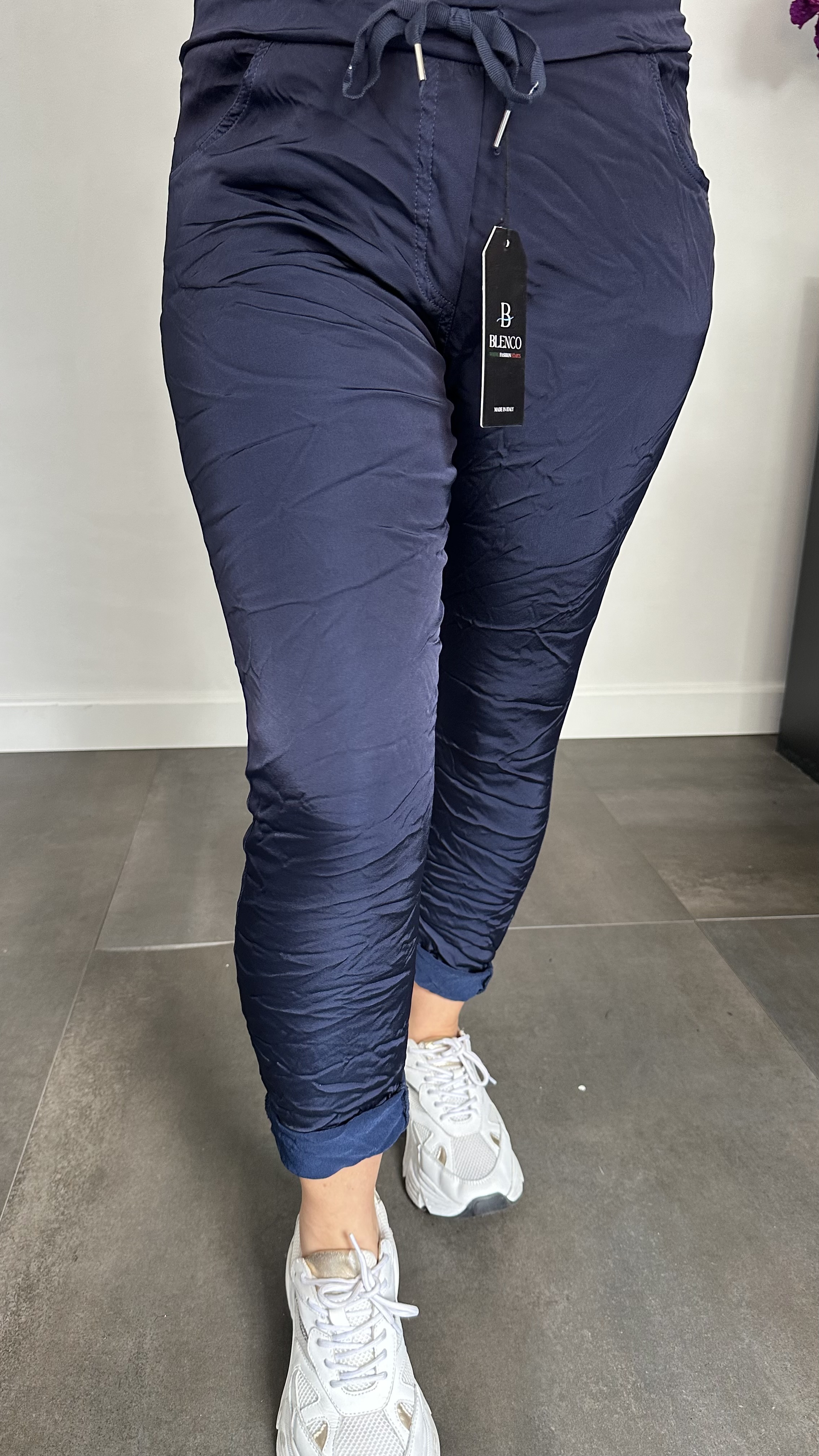 Joggjeans met glans marine