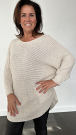 Grof gebreide trui met zakjes beige