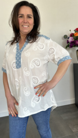 Blouse paisley met denim