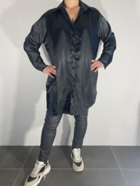 Lange satijnen blouse zwart