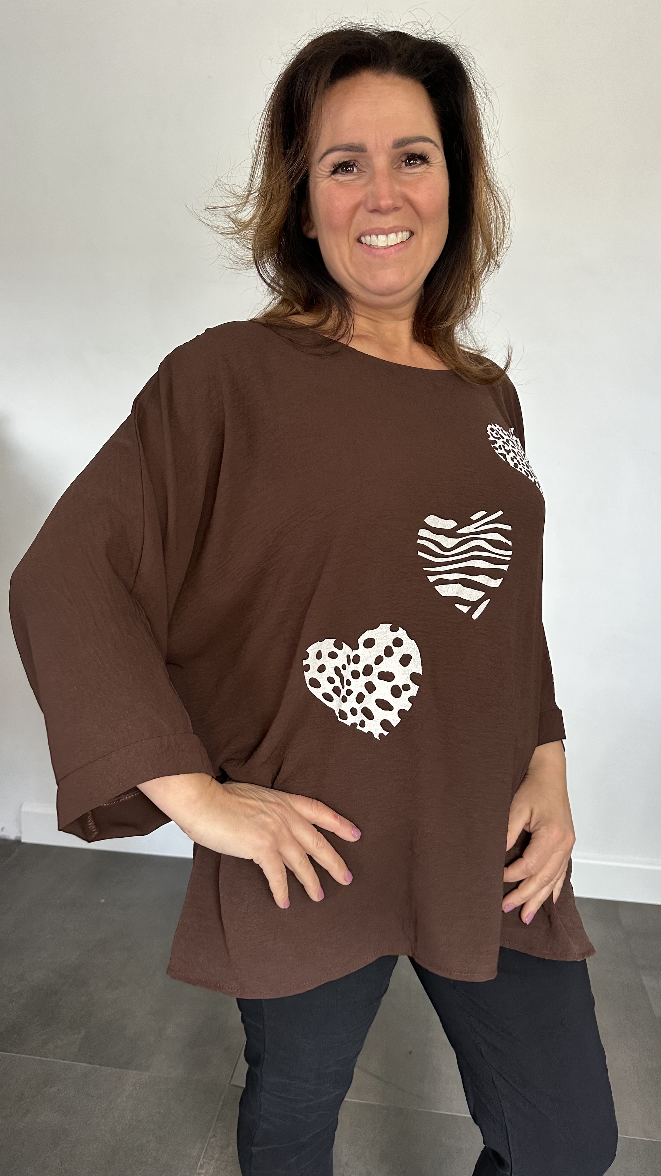 Crepe shirt hearts +SIZE bruin