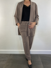 2-Delig pak Lisa taupe (+Size) Maat 3