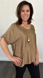 Satijn look shirt Raso met ketting cognac gold