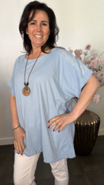 Shirt Jessica met ketting IJsblauw