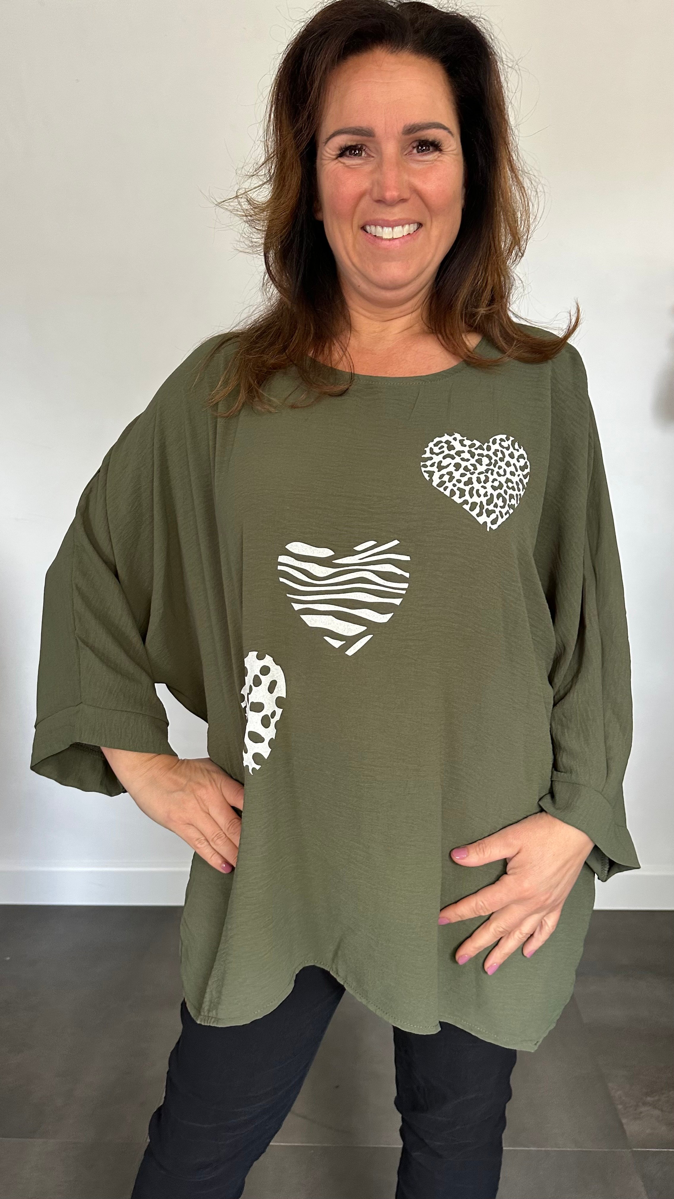 Crepe shirt hearts +SIZE army