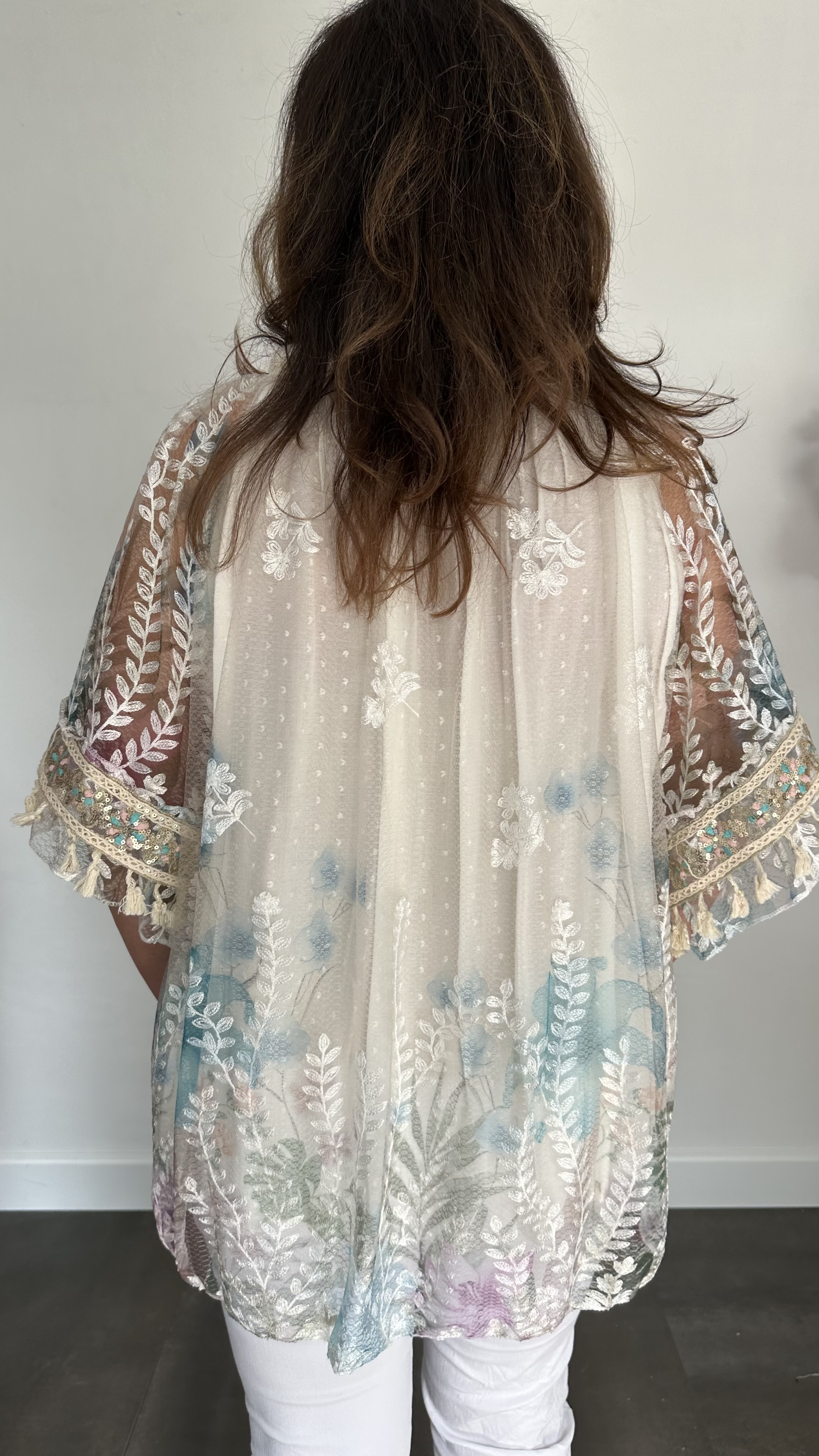 Tule blouse met bloemen print +SIZE turquoise