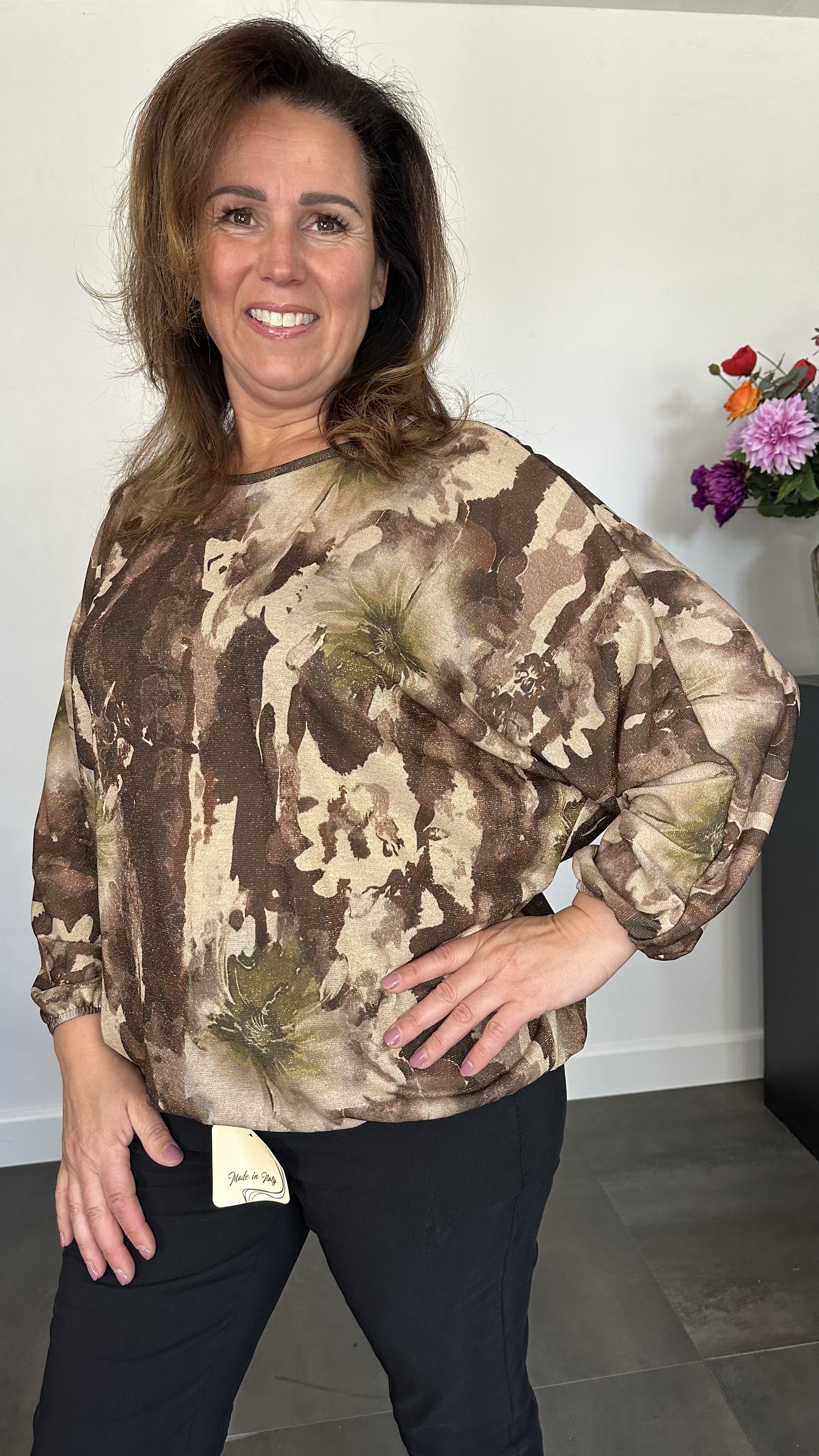 Top met elastiek marble flower bruin/army
