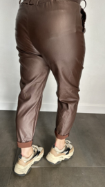 Lederlook broek met riem Bruin