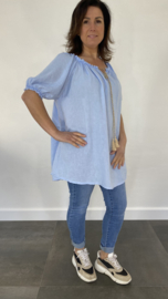 Lange blouse/ tuniek met pofmouw romy licht blauw