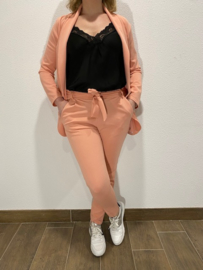 2 -Delig pak Lisa oud roze (MAAT 1)
