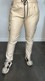 Cargo joggjeans leatherlook coating beige