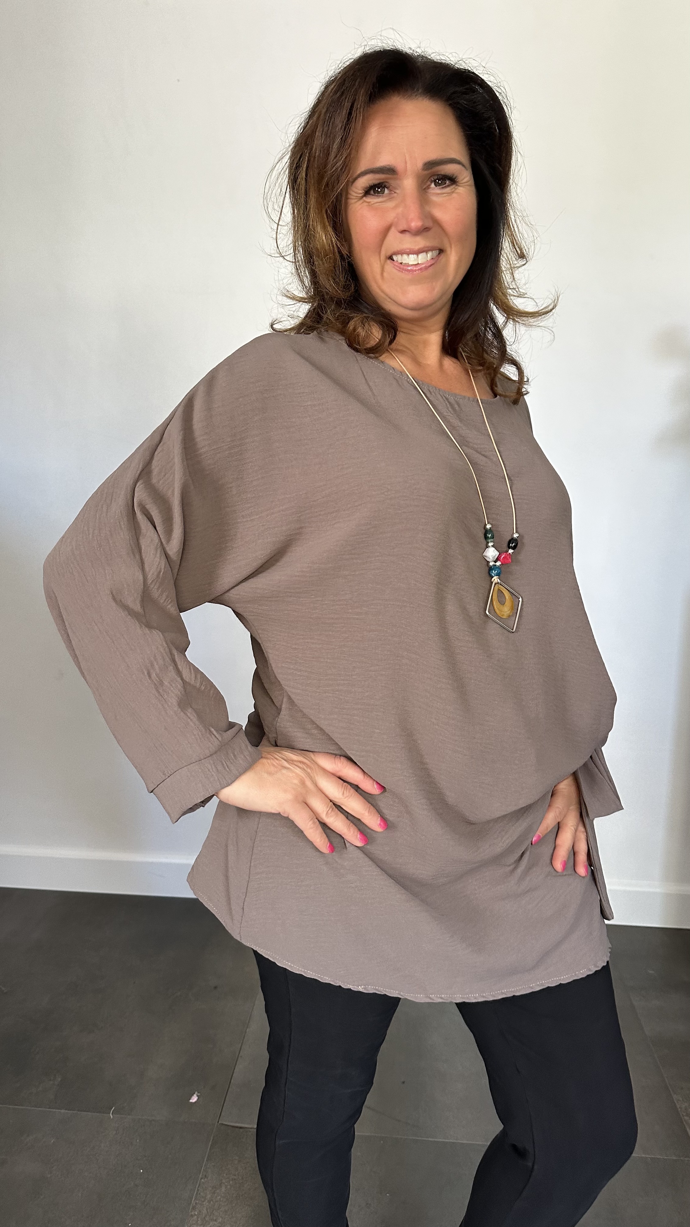 Shirt met strik Reza taupe