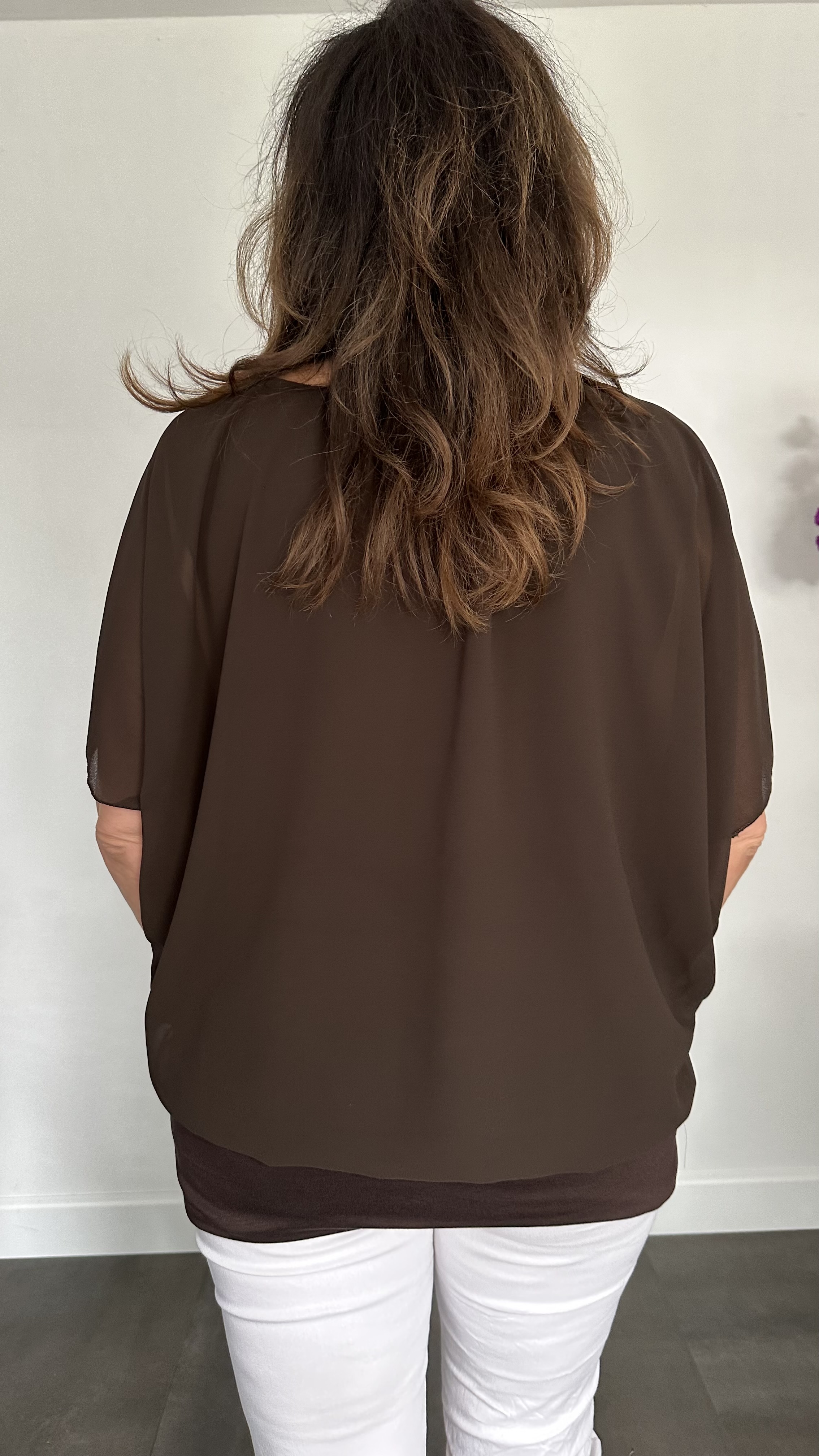 Blouse met boord korte mouw +SIZE donker bruin