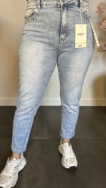 RED Berry jeans MOMFIT studs