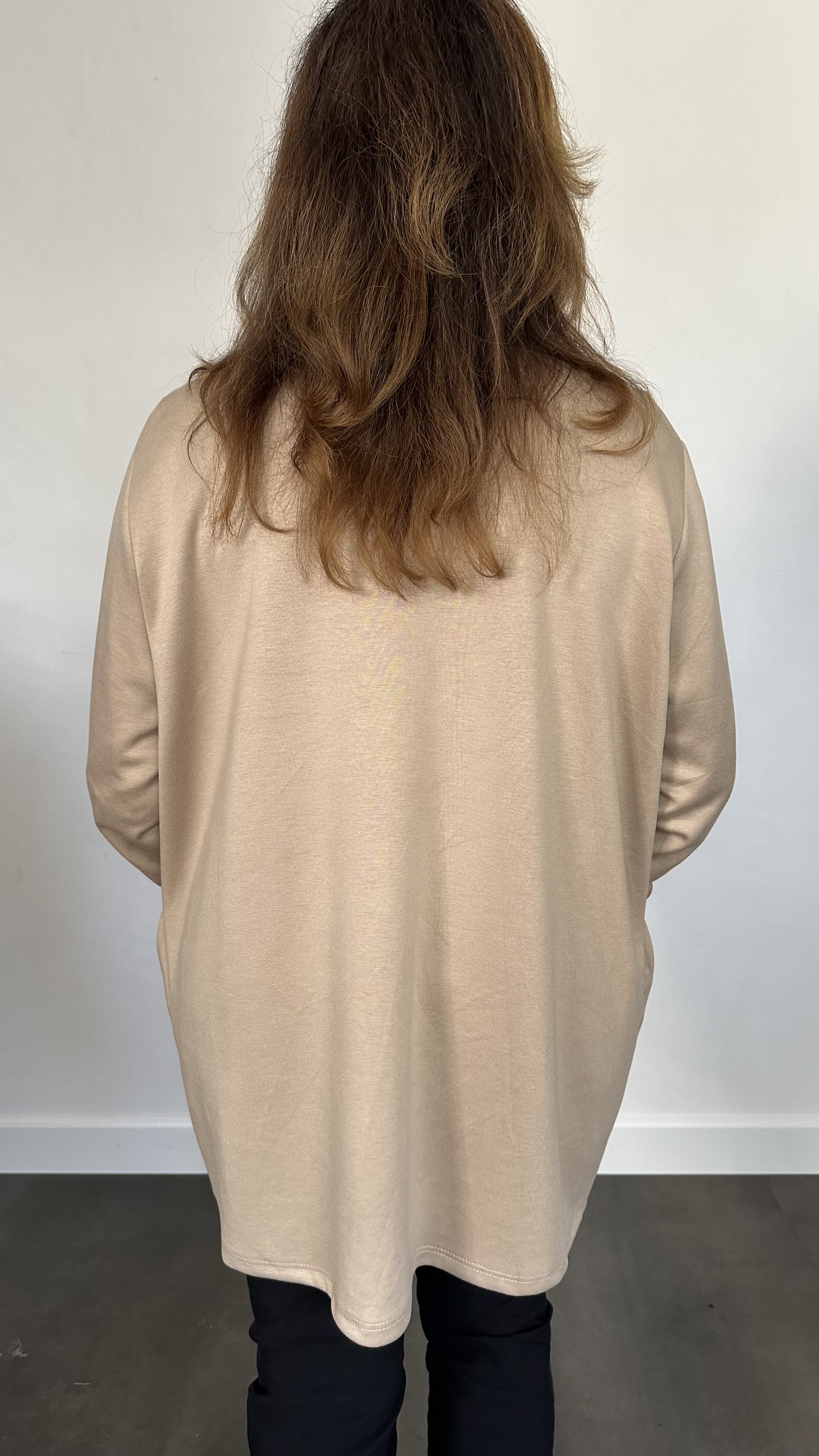 Vest Lisa met sjaalkraag +SIZE zand
