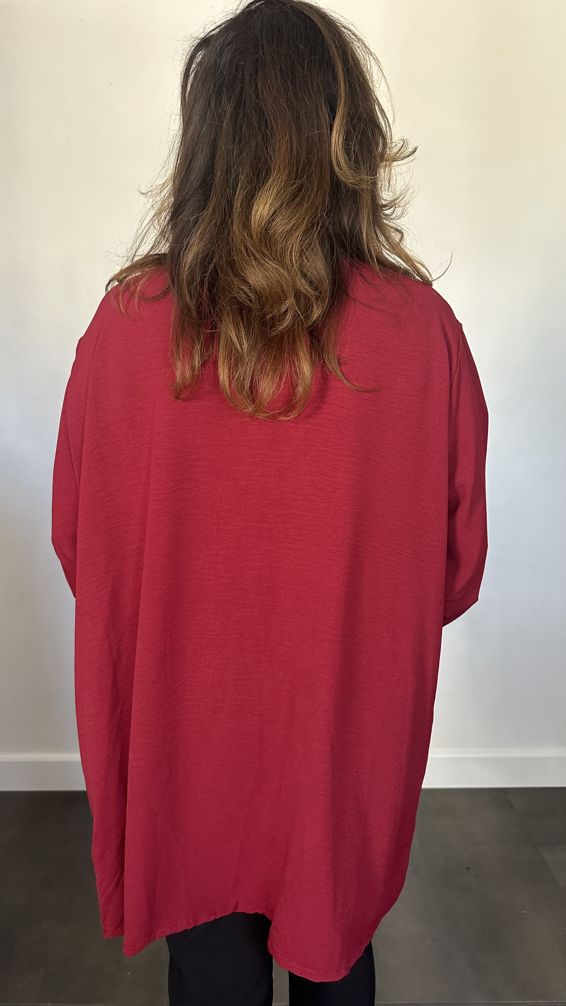 Crepe vest met sjaalkraag bordeaux rood