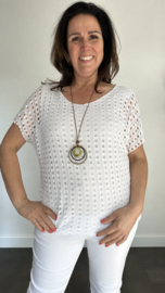 Shirt Lara met ketting wit