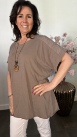 Shirt Jessica met ketting Taupe