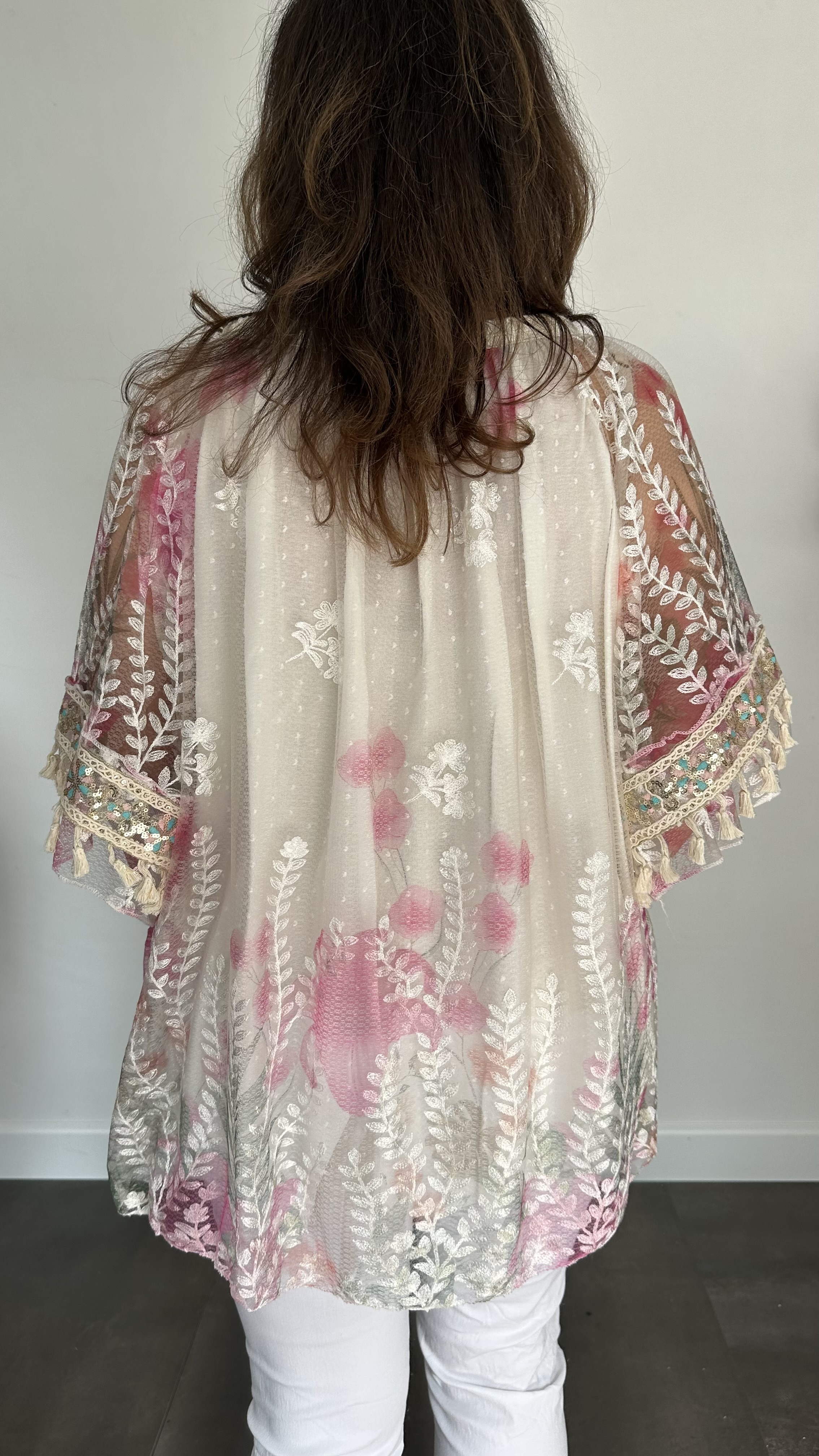 Tule blouse met bloemen print +SIZE fuchsia