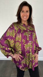 Satijnen blouse met pofmouw shelly cyclaam SALE