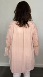 Broderie blouse met flared mouw oud roze SALE