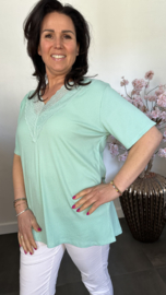 Ribbel shirt met kanten V-hals Mint